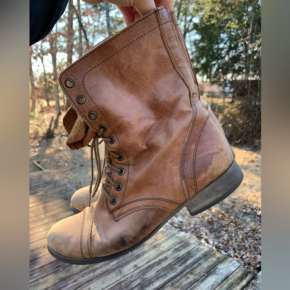 Worn Genuine Leather Zip-up Combat Boots - Picture 15 of 16